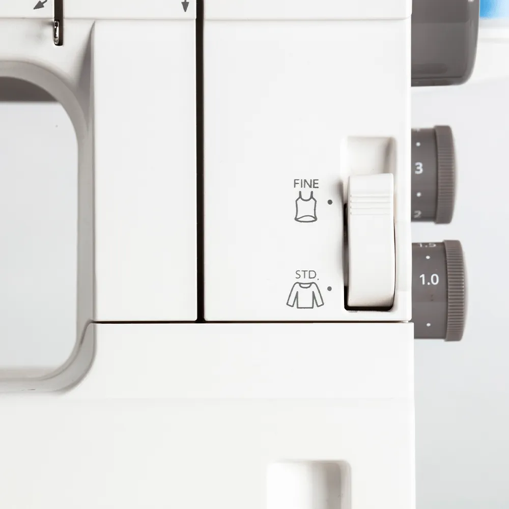 Janome CoverPro 3000 Professional