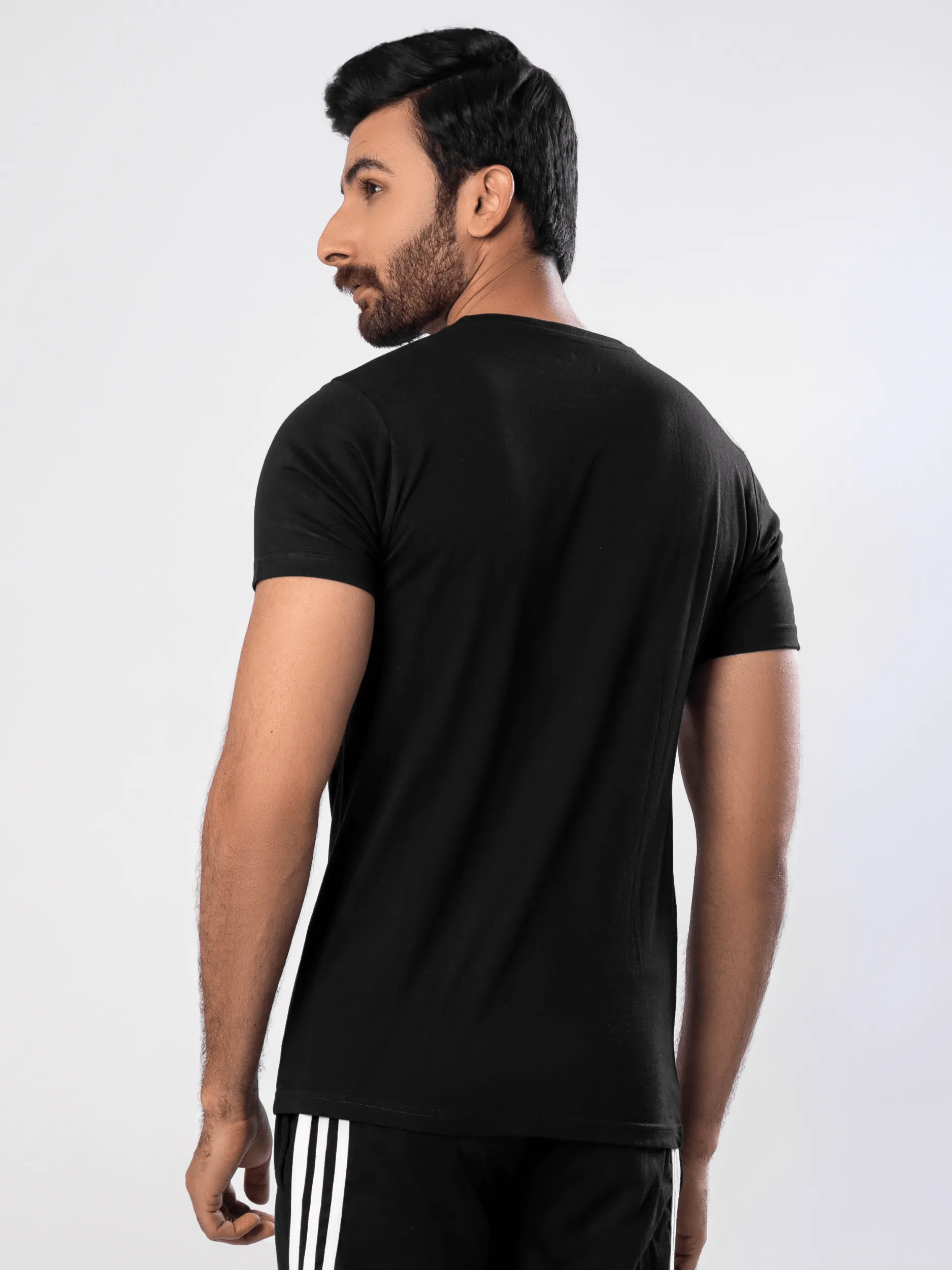Men’s Essential Round Neck (Short Sleeves)