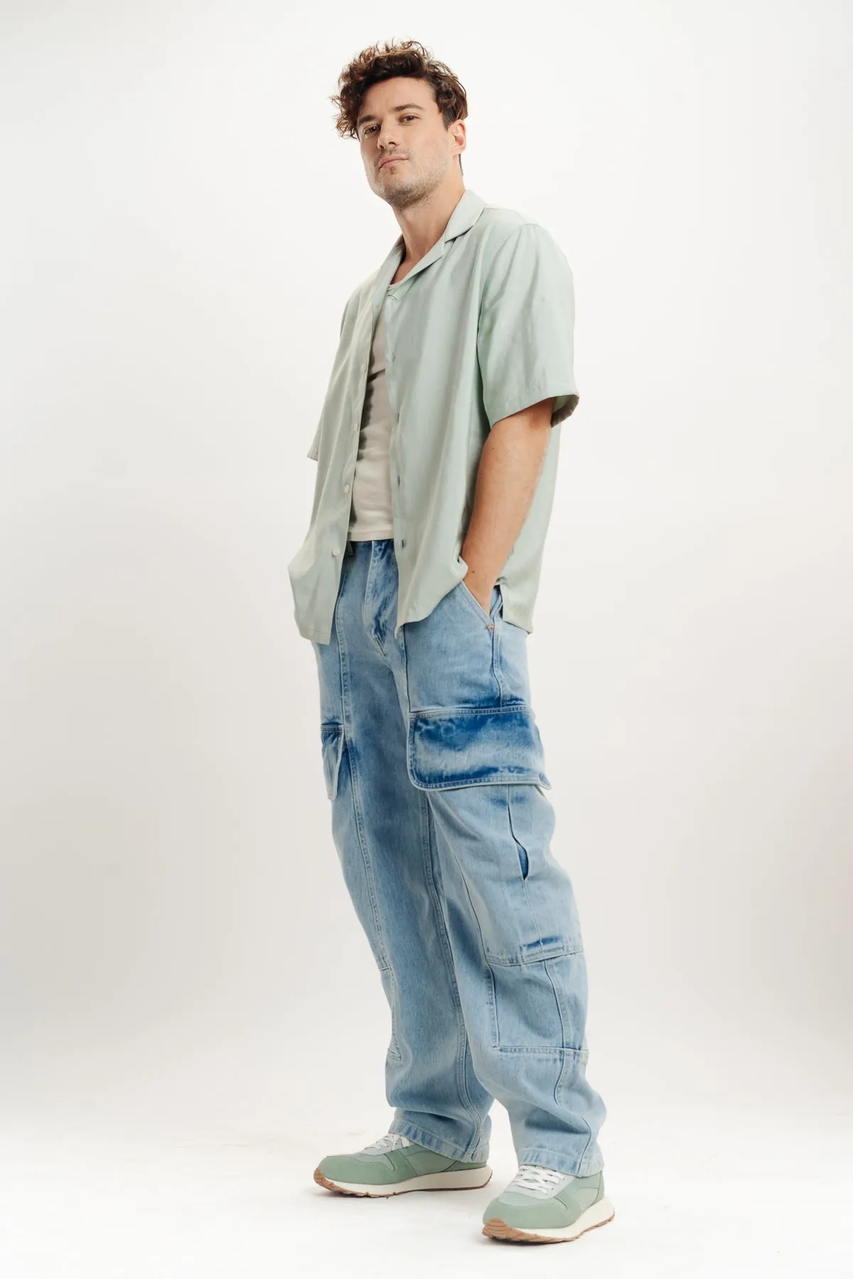 Men's Light Blue Relaxed Jeans