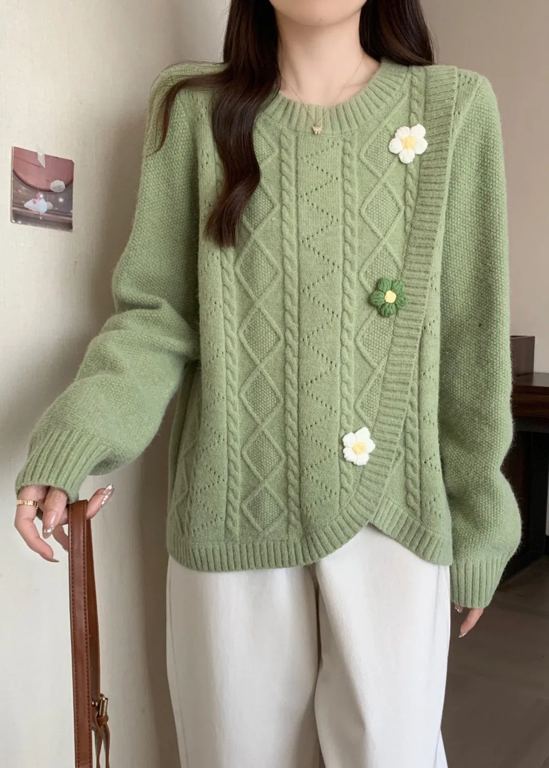 Stylish Green O Neck Asymmetrical Floral Knit Sweaters Winter RG040